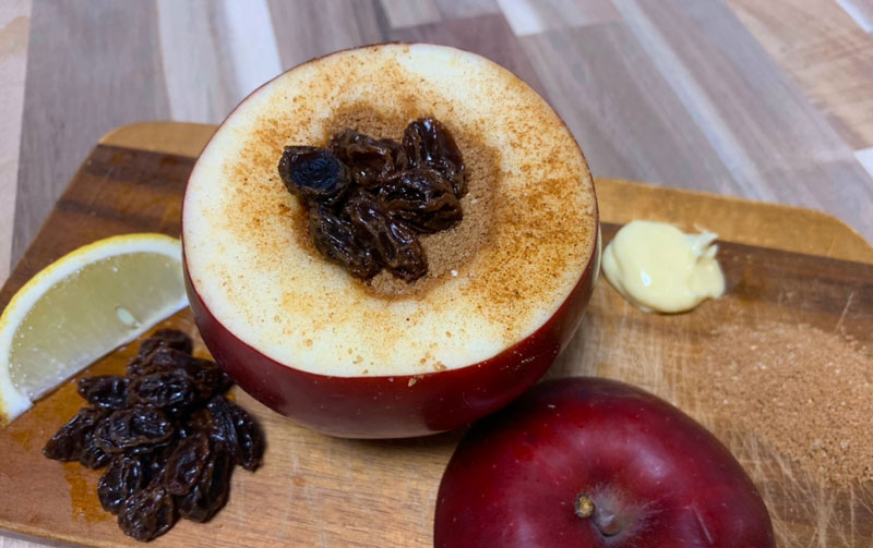 レンジで5分！甘みジュワッと！！まるごと焼きりんご