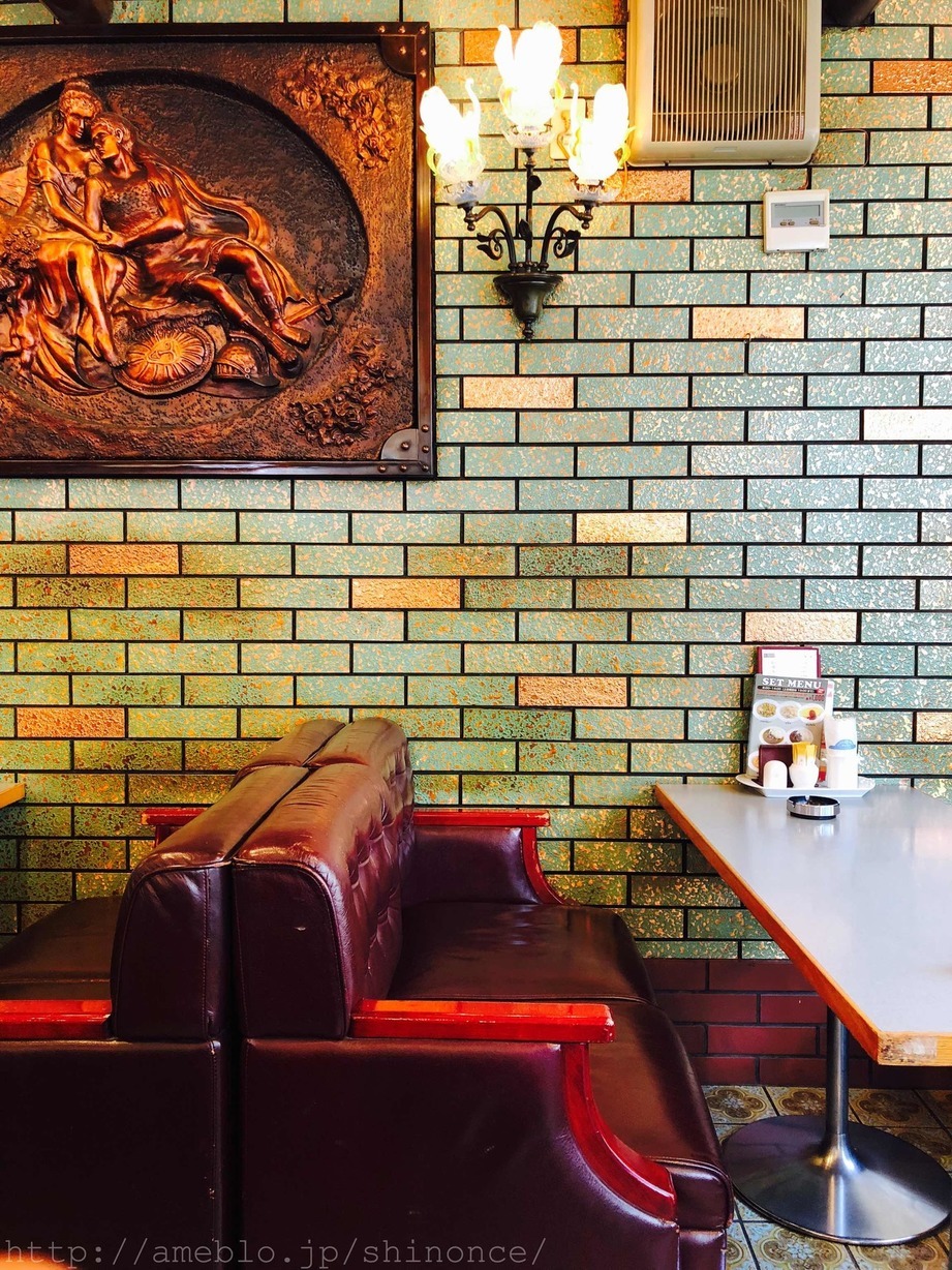 2025最新 東京の「レトロ喫茶」33選昭和レトロな喫茶店でいただく、クリームソーダ、プリン、パフェるるぶ&more