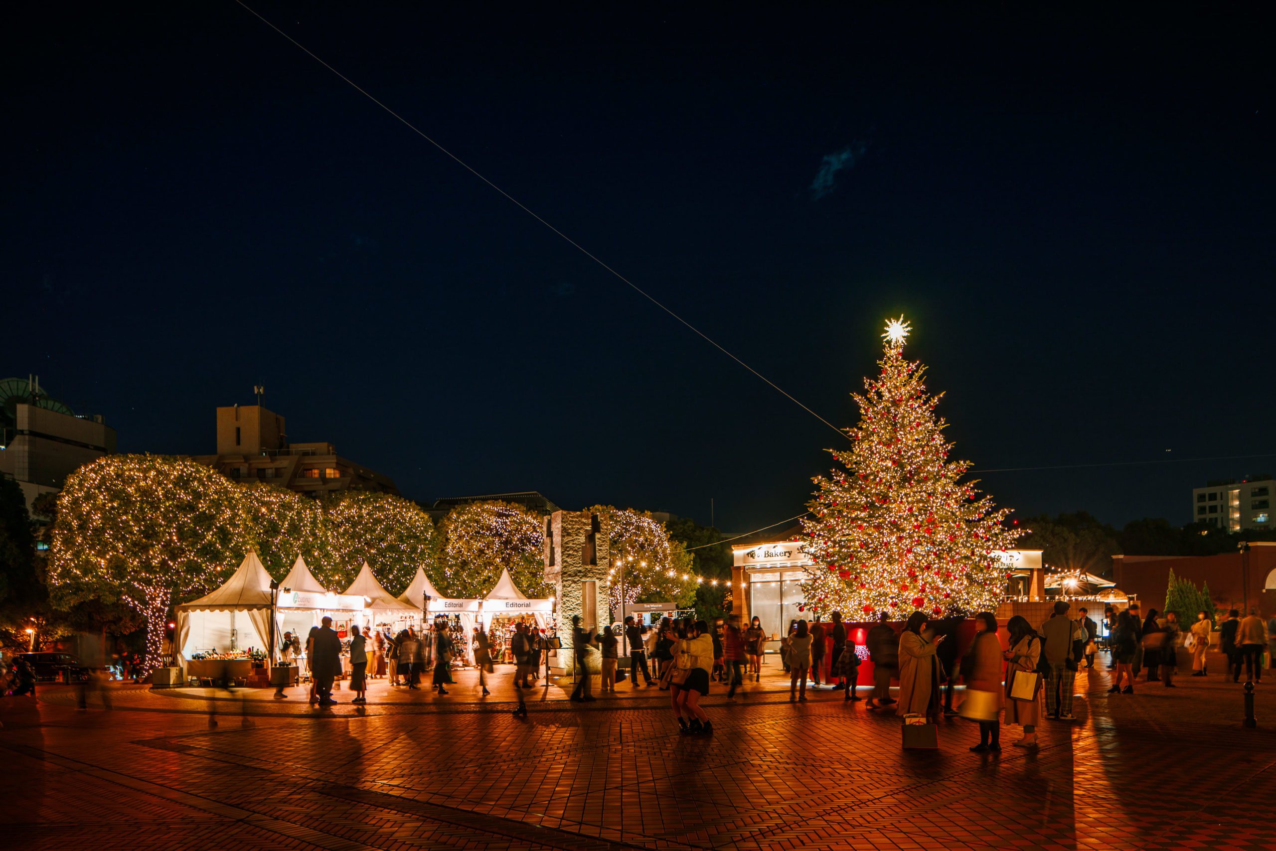 恵比寿ガーデンプレイスが輝く シャンデリアとイルミの競演！J-TRIP Smart Magazine