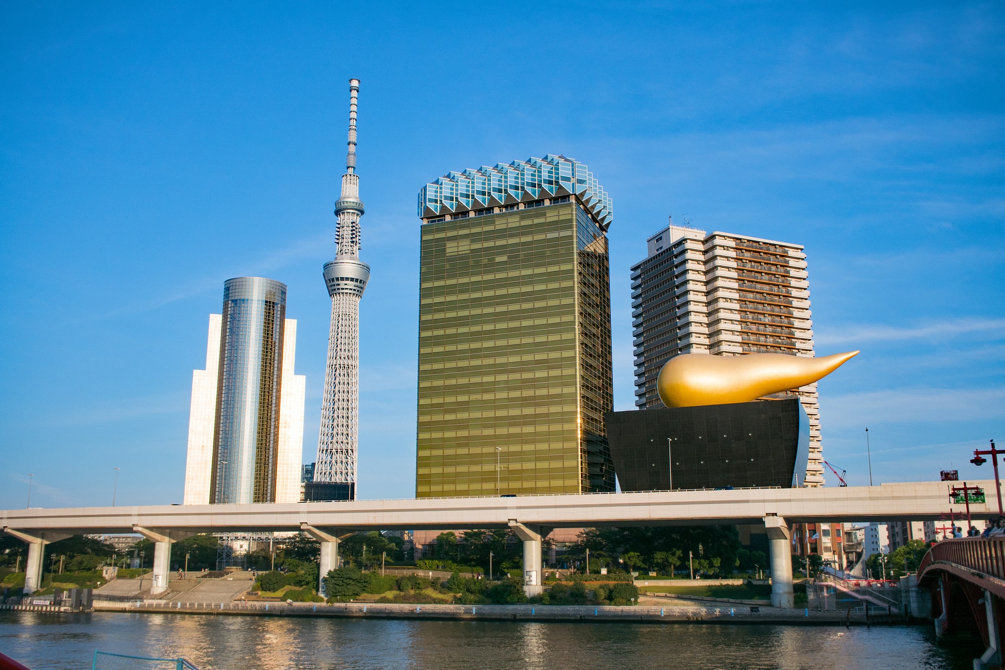 東京スカイツリータウン®の見どころを徹底紹介！東京スカイツリー®や東京ソラマチ®、水族館などの情報も免許と一緒に、タイムズクラブ