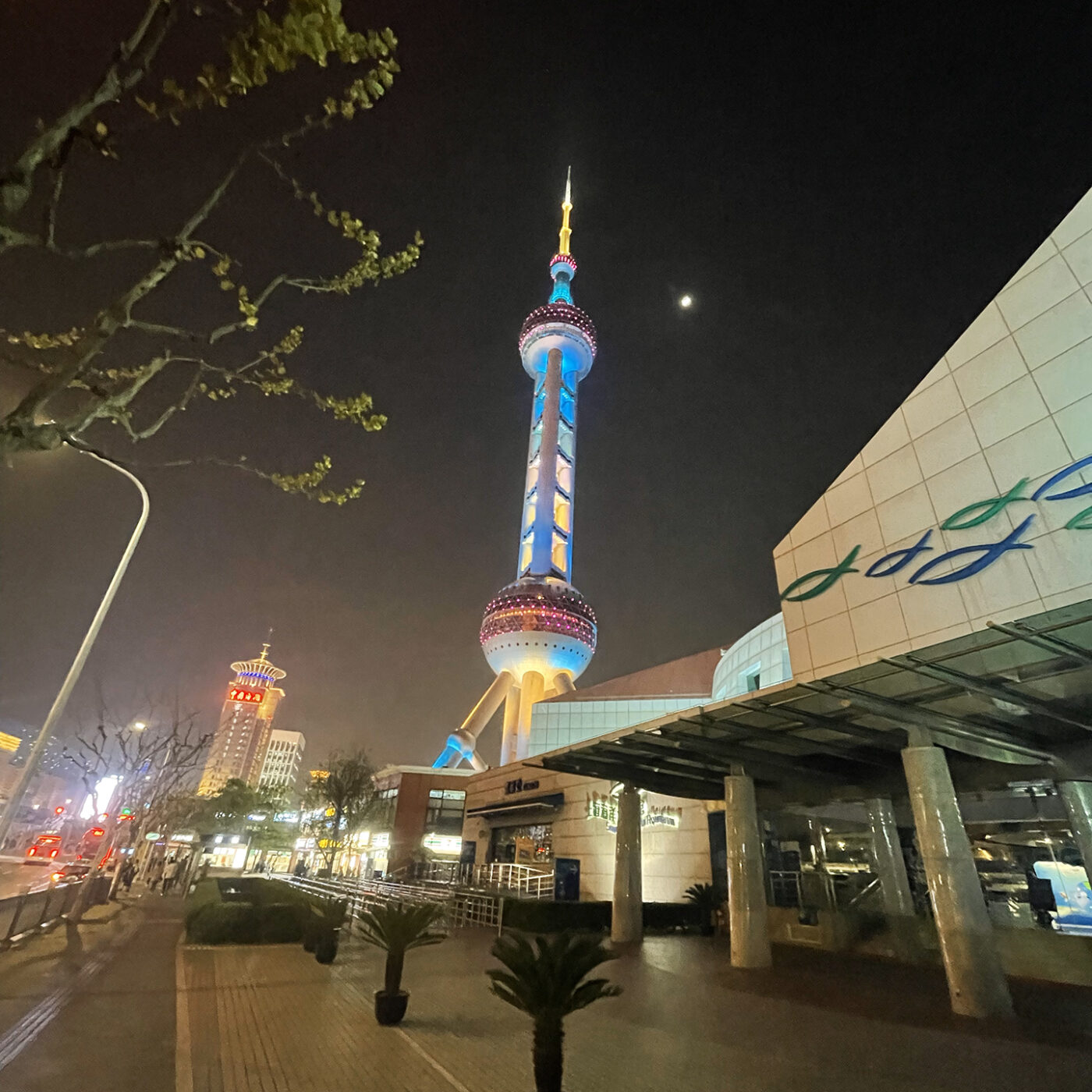 上海テレビ塔 上海東方明珠電視台 上海のおすすめ観光地・入場料・口コミ - デイズ・チャイナ