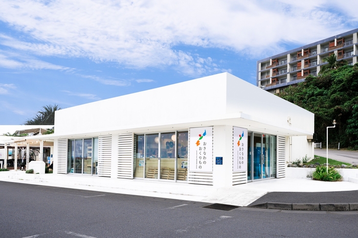 建物自体がフォトジェニック？「瀬長島ウミカジテラス」を散歩しよう！オススメドリンク3選ainowa沖縄リゾートウェディング