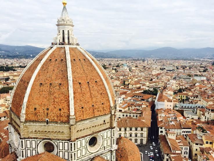 通りを全制覇したい、街歩きマニアが選ぶヨーロッパの美しい旧市街６選TABIZINE～人生に旅心を～