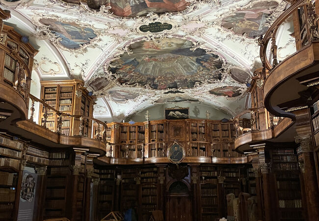 ザンクト・ガレン修道院 世界文化遺産スイス政府観光局