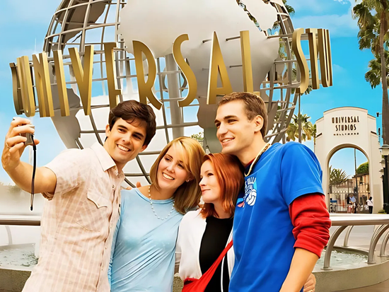 TCL チャイニーズ シアターハリウッド- ツアーとアクティビティエクスペディア