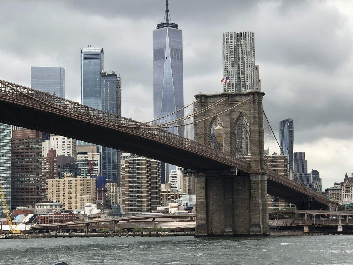 ブルックリンブリッジを歩いて渡る、と事件！ : ニューヨークでひと息しましょ ２