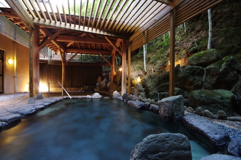 露天風呂と半露天風呂の違いについてご紹介お知らせ新着情報公式兵庫 山陰湯村温泉 湧泉の宿ゆあむ 旅館・ホテル