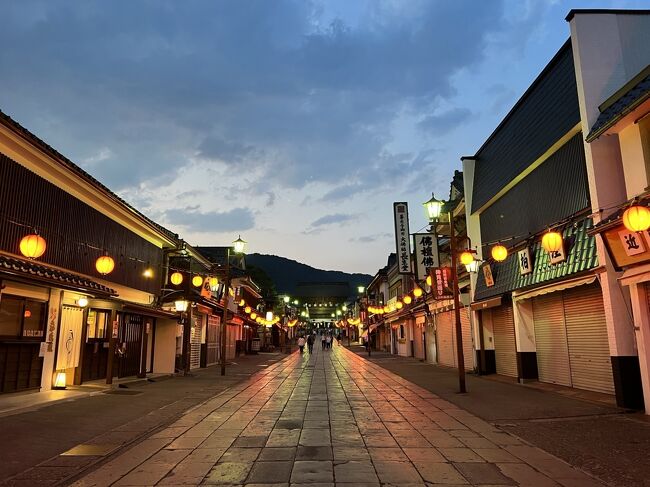御開帳 春風に誘われ 善光寺