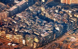 消えた九龍城砦、そして返還東南アジアの人びと