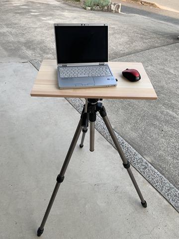 三脚を日常のアイテムにするMOJA MOJA