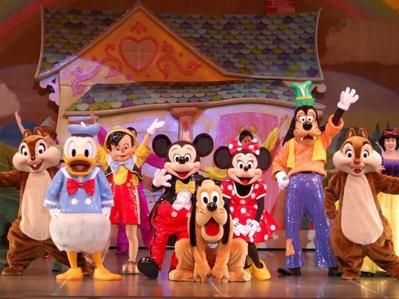 東京ディズニーランド&ディズニーシーで小さな子供が喜ぶアトラクション エリア 」〜