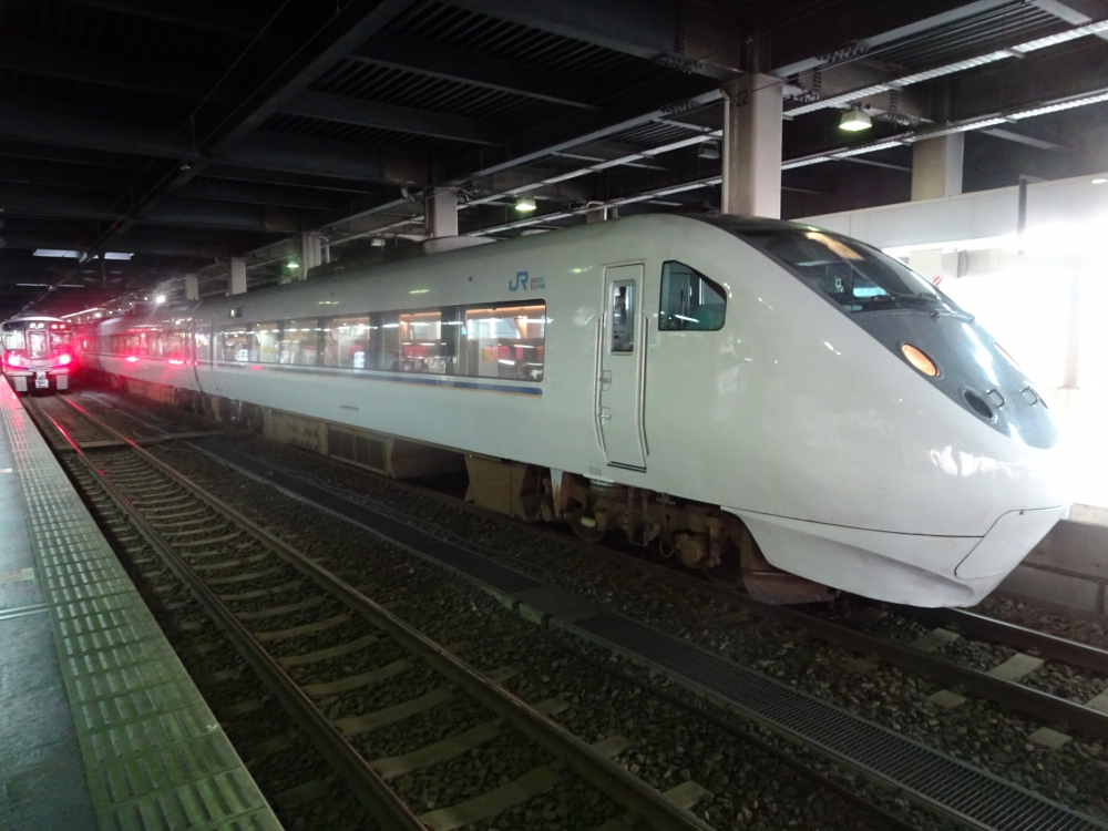 サンダーバードを利用！大阪から金沢へ電車での行き方完全ガイド - ふらっと