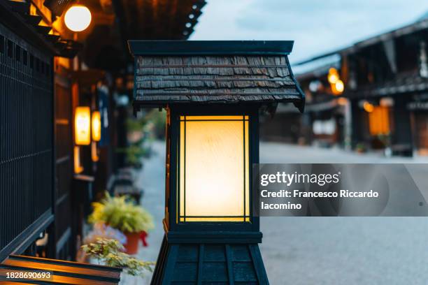 旅館入り口_背景素材 - CLIP