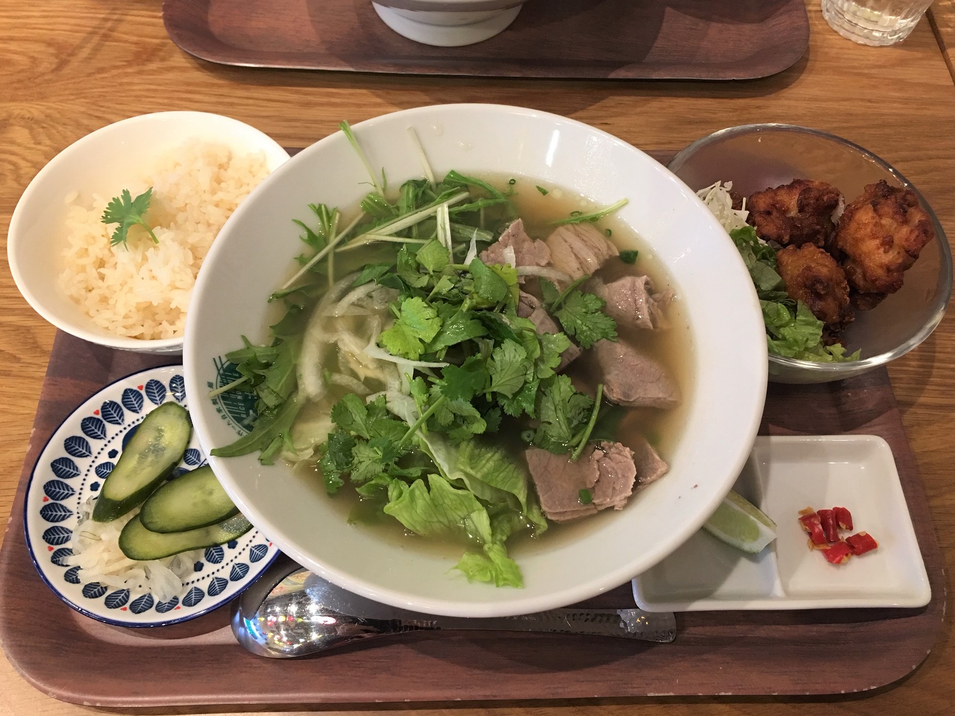 ベトナム料理 ふぉーの店のデリバリー ・持ち帰り メニューを見る