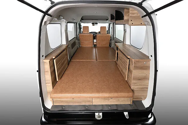 車中泊仕様 ほぼDIYなし！！53日間北海道をひとり旅した軽バンの車内紹介です