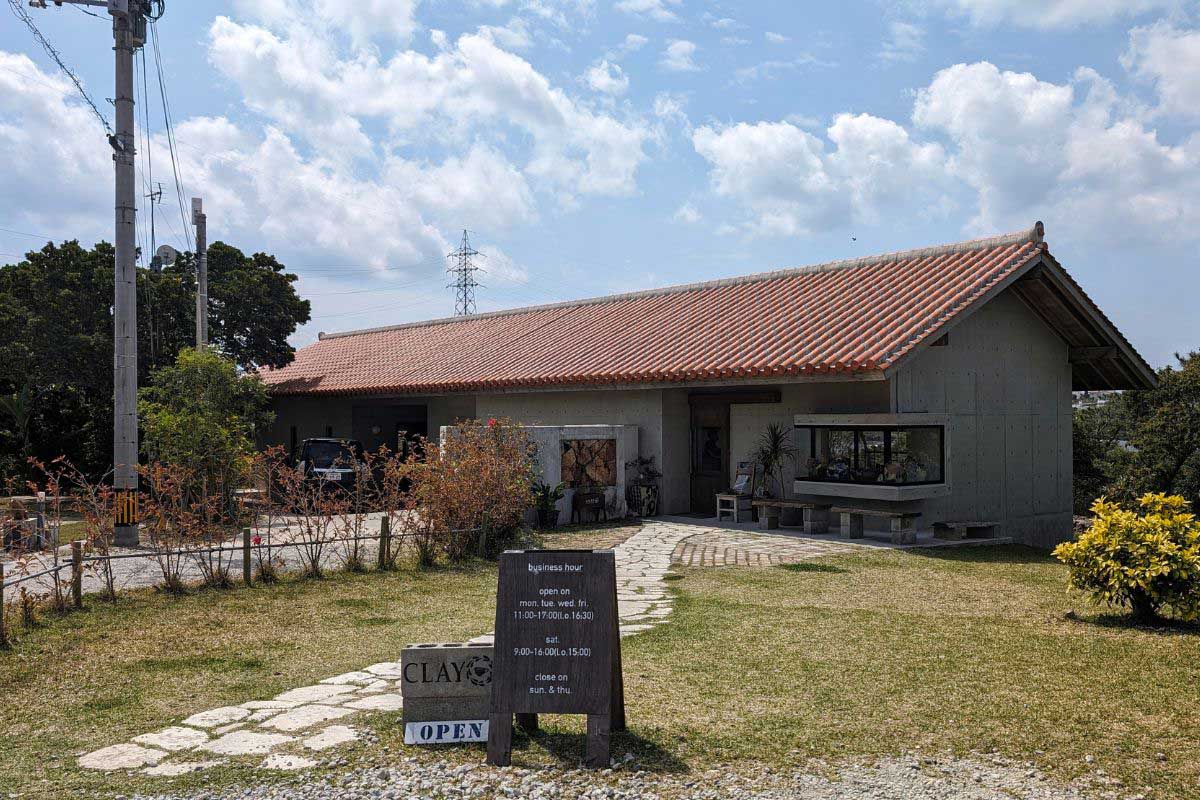 グルメ 読谷村やちむんの里にあるお洒落なカフェ「Clay Coffee
