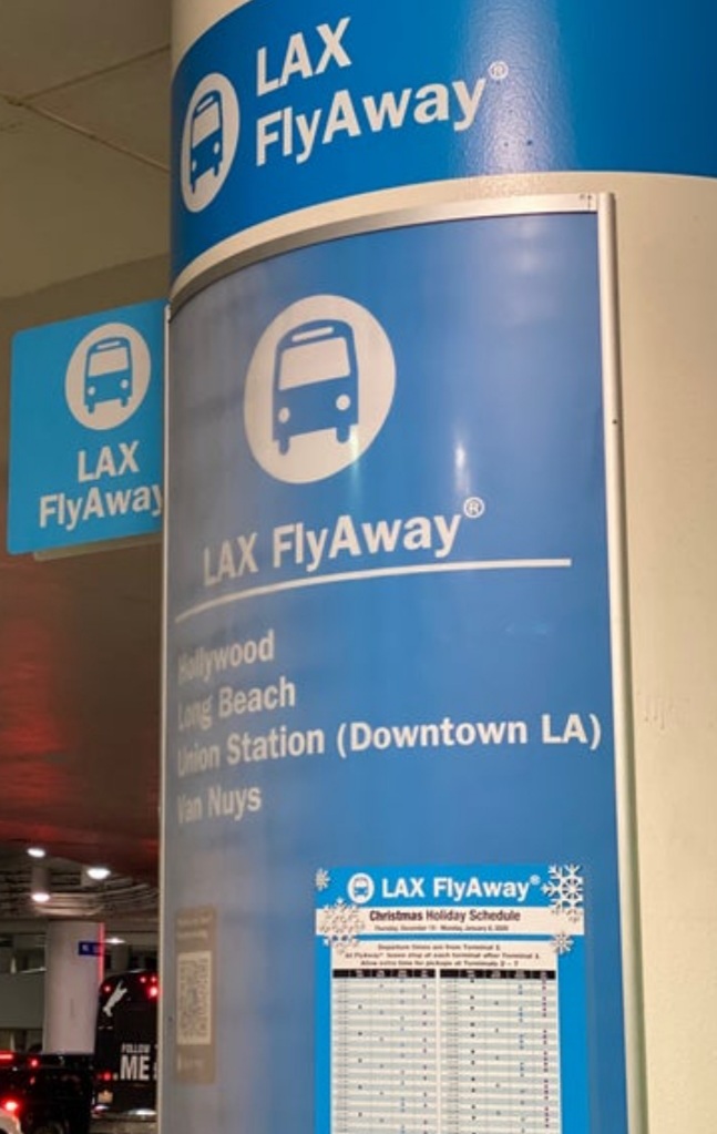 LAXでのFLYAWAY バス の使いダウンタウンまで行く