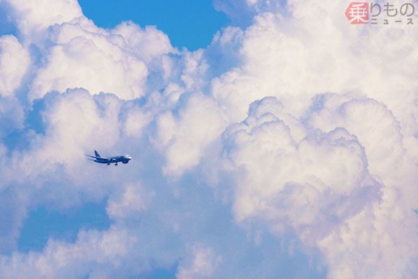 飛行機を揺らす「乱気流」を解説 上空では何が起こっている？ 季節・暮らしの話題