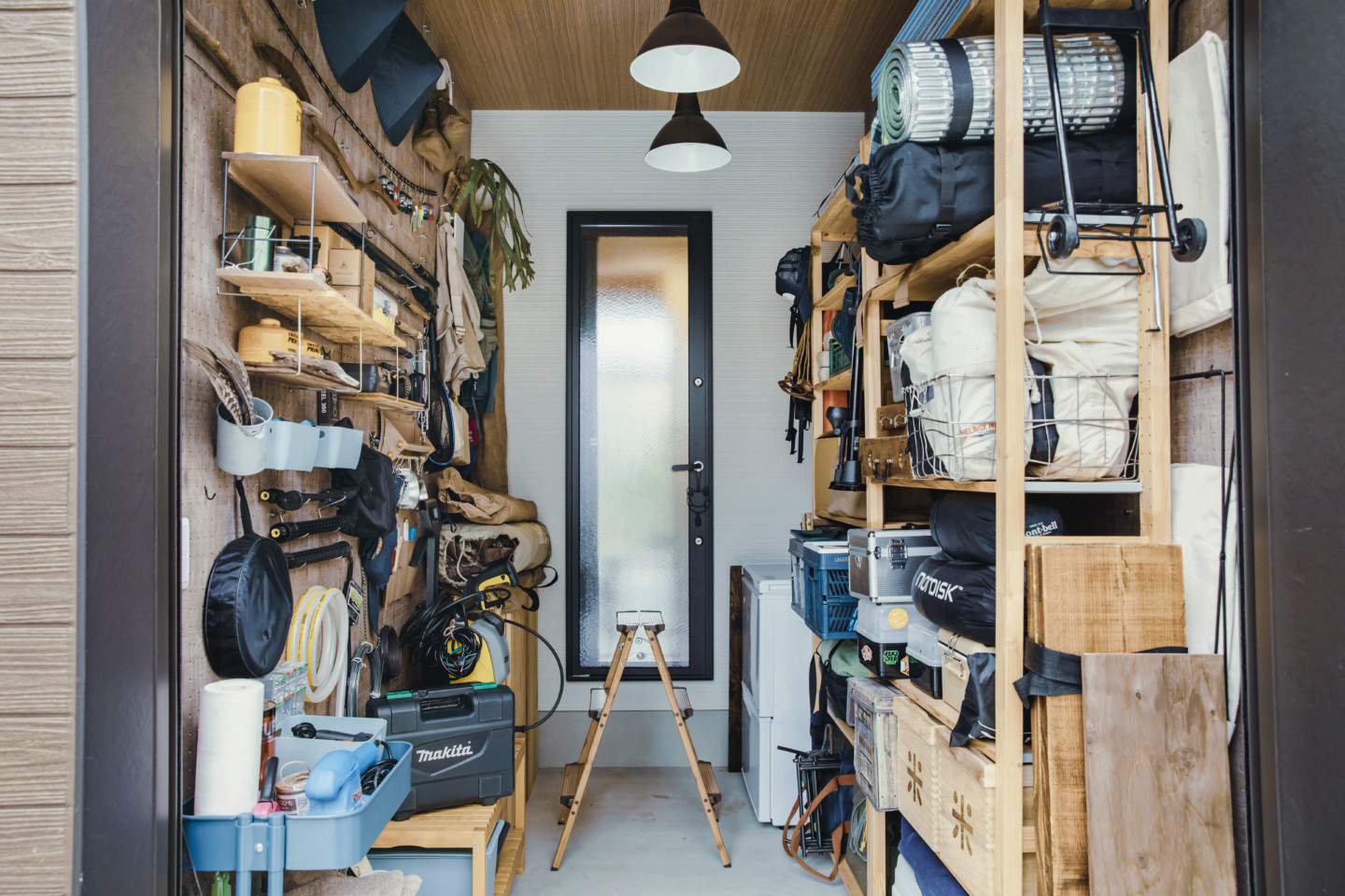 キャンプ用品の収納マンションで役立つアイディア7選＆玄関リノベーション事例中古マンション・戸建てリノベーション＆リフォーム