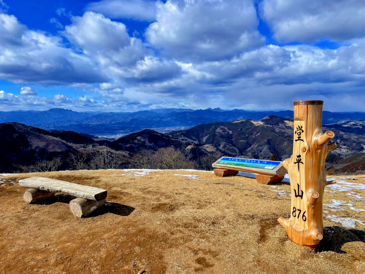 トムラウシ山に新標柱 新得十勝毎日新聞電子版－Tokachi Mainichi