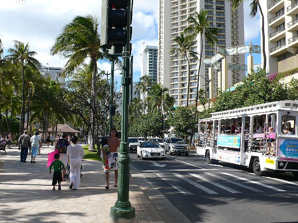 ハワイ島の記録 第二の都市ヒロの街並み こじんまりとした商店街 古き良きアメリカ🇺🇸な雰囲気でしたハワイハワイ島ヒロハワイ旅行ハワイ好きな人と繋がりたいハワイ好きワンピミニワンピbigislandhawaiitriphawaiihawaiistagram