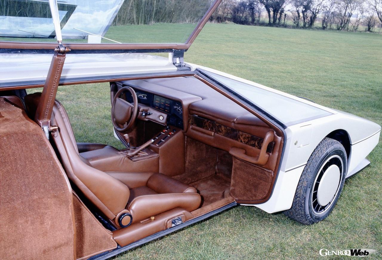 伝説的名車「アストンマーティン ブルドッグ」がペブルビーチのウェッジシェイプ後期クラスウイナーに 動画Motor-Fan モーターファン自動車関連記事を中心に配信するメディアプラットフォーム