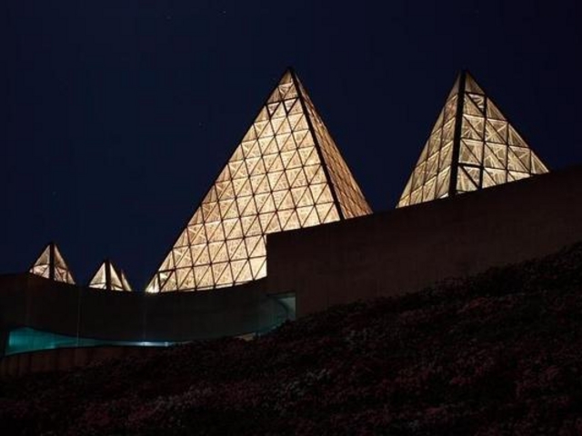 ギネス世界記録にも認定！世界最大の1年計砂時計！仁摩サンドミュージアム島根県大田市na-na ナーナ 鳥取・島根のグルメ、おでかけ、暮らしのWEBマガジン