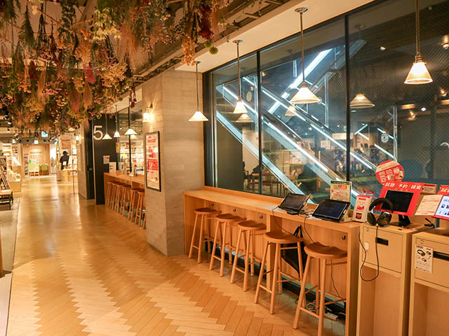 ドーム型屋外休憩スペース 渋谷ストリーム 3階 休憩スポット