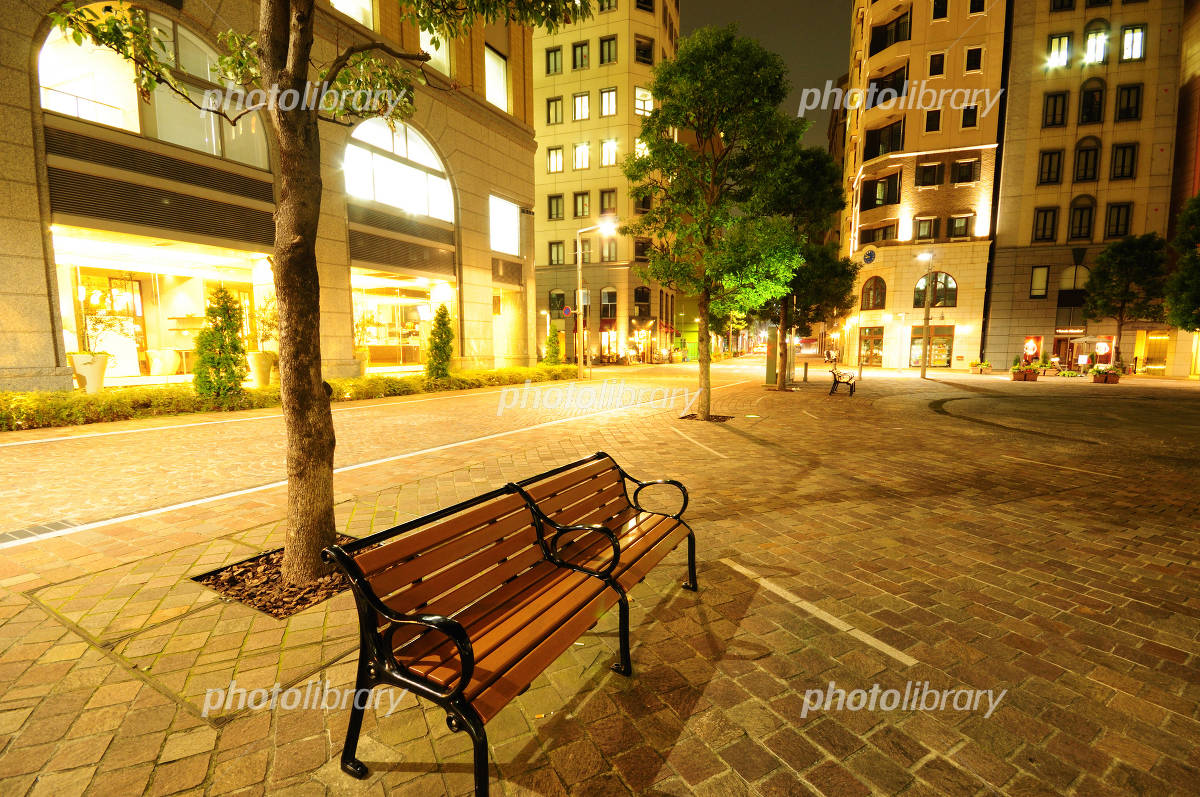 イタリアアマルフィ海岸のポジターノ村の夜景 - ポジターノのストックフォトや画像を多数ご用意 -
