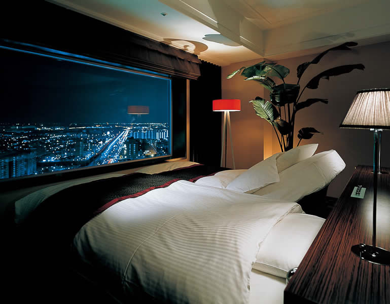 初の2人でディズニーランド🏰🐭👑🖤 ・ ・ ・ディズニーディズニーコーデディズニーランドディズニーフードディズニーカチューシャカップルカップルコーデカップルディズニ