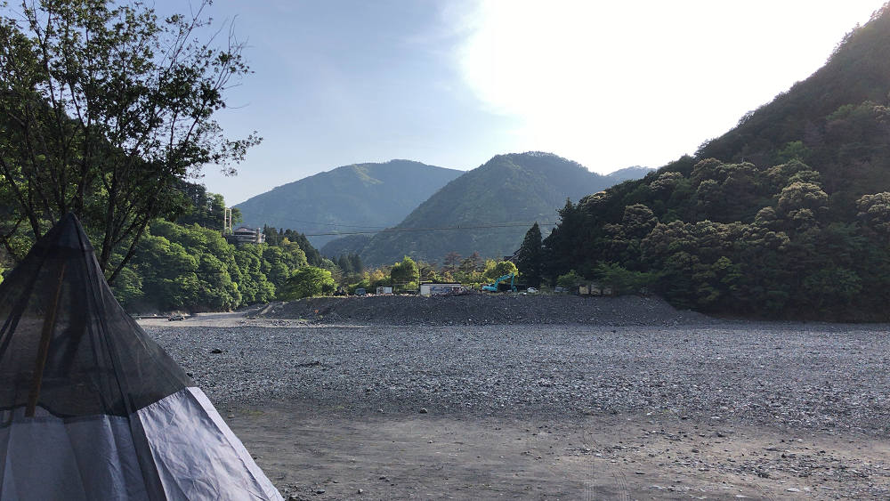 谷瀬つり橋オートキャンプ場 予約なし 長時間滞在可能で川遊びに最適