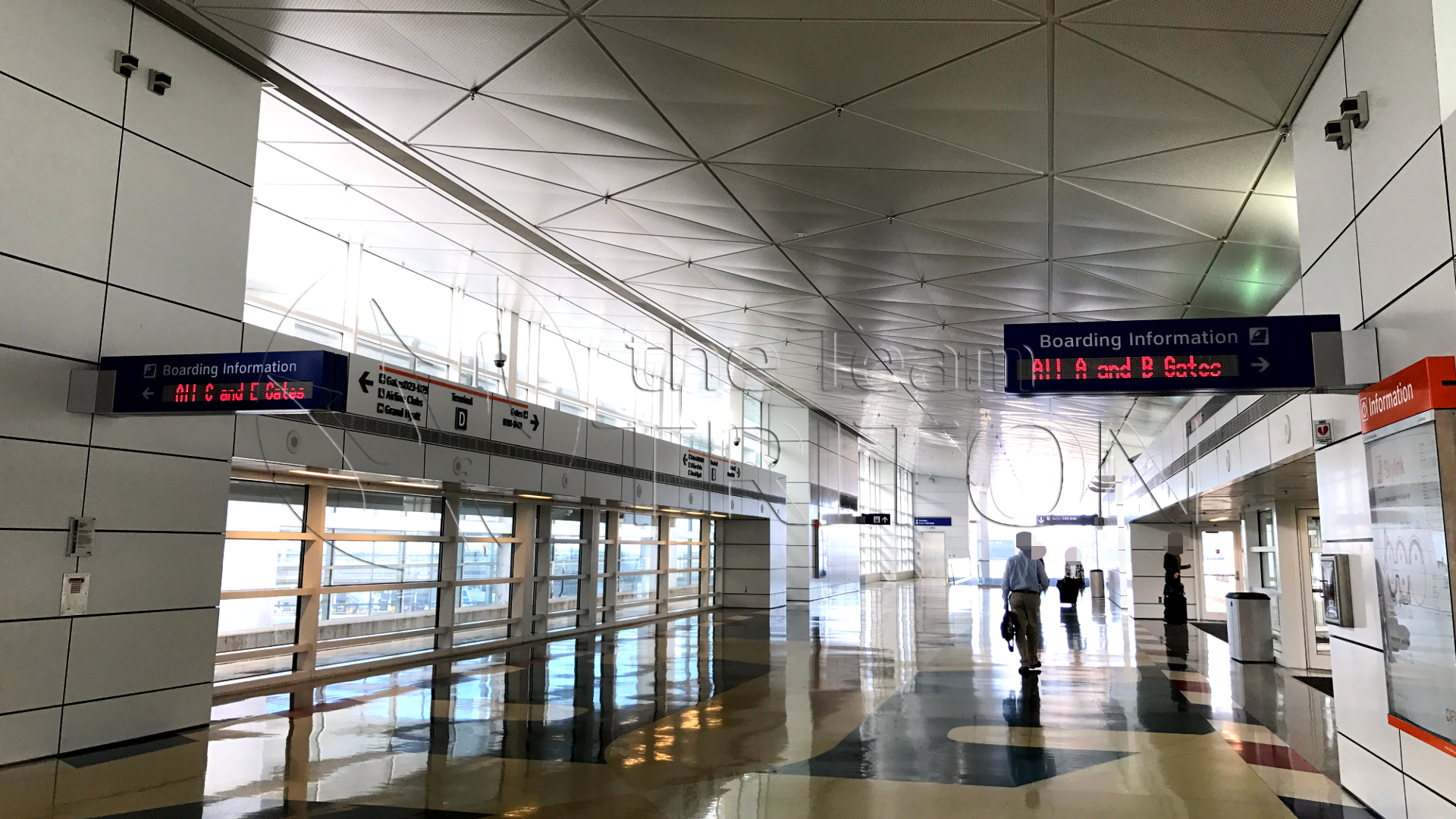 アラ還オヤジ大冒険一人旅ワシントンD.C. 巨大空港ダラスフォートワースで乗り継ぎ羽田へ！そして関空便はこの旅では恒例の遅延 ダラスフォートワース⇨羽田⇨関空アメリカン航空