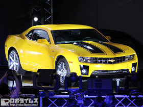 映画「トランスフォーマー」シリーズのバンブルビーが変形する「シボレー・カマロ」とそれをあの黄色にする値段 ロボタイムズ