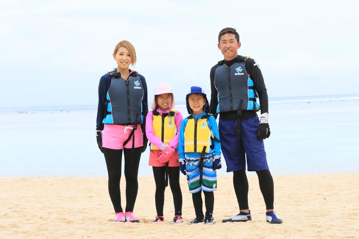 モルディブ 南マーレ環礁ローカル島 ～アイランドホッピング＆シュノーケリング～西遊旅行の添乗員同行ツア