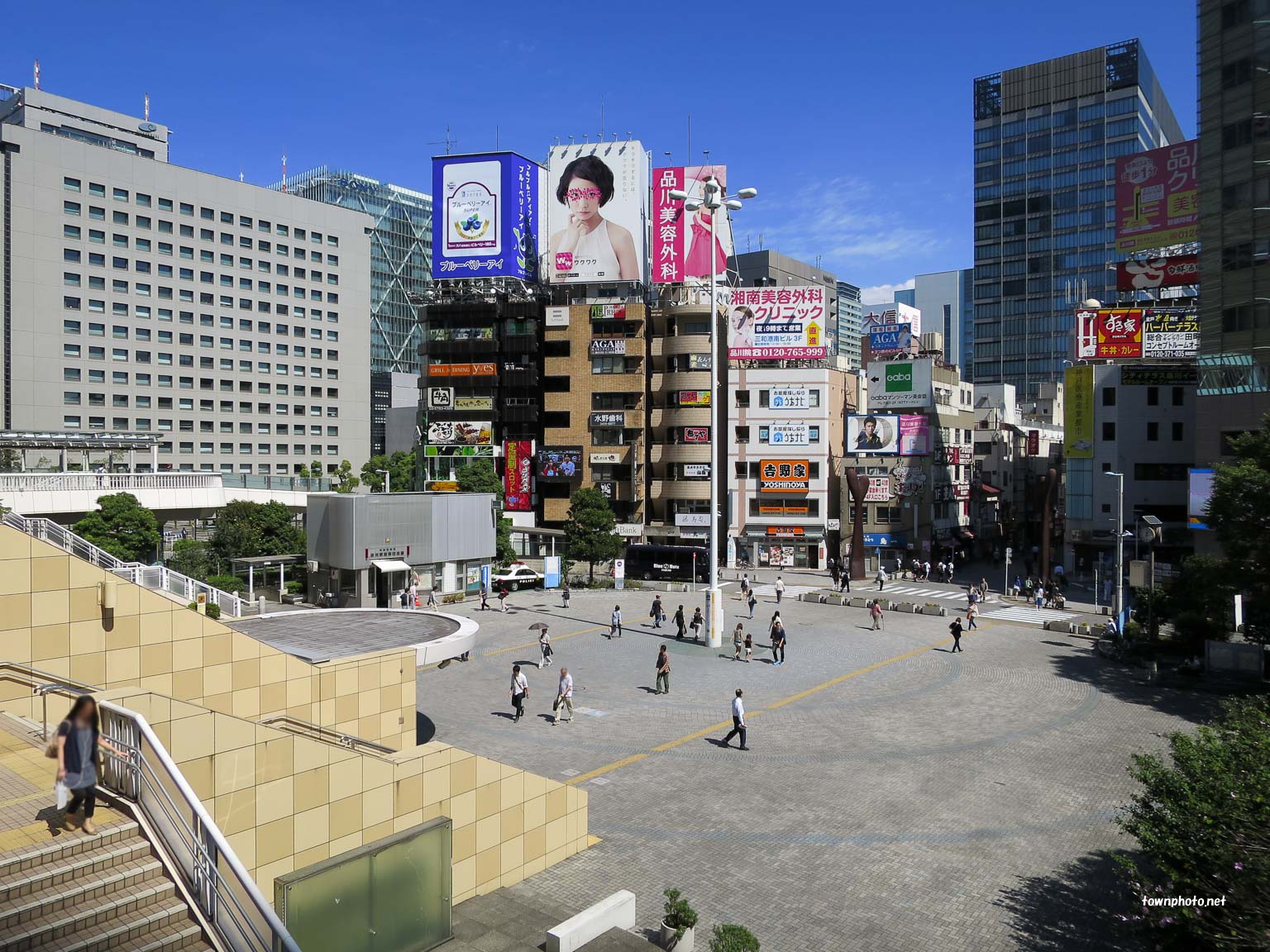 １１月の港南：品川駅港南口前の散策 ＰＡＲT１ - 緑の、東京ブログ