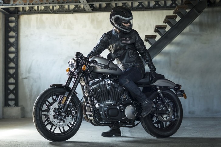 カフェレーサーにオススメのベースバイクはこれだ！ 251～400cc編ウェビック モトガイド