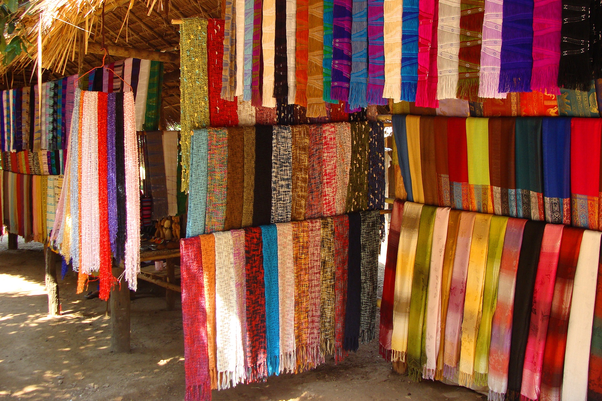 タイ旅行の王道バラマキみやげ！お土産を買えるスーパーもエリアごとにご紹介 タイ旅行お土産