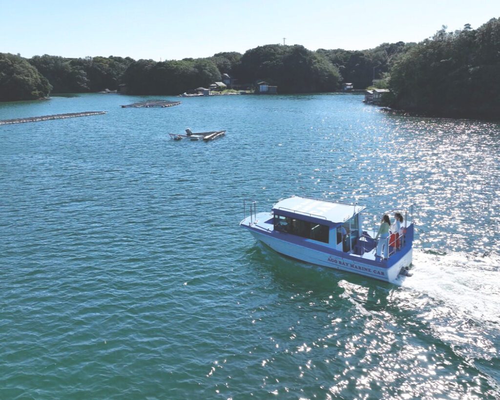 賢島エスパーニャクルーズのフリー写真素材「英虞湾定期船の船たち」三重フォトギャラリ