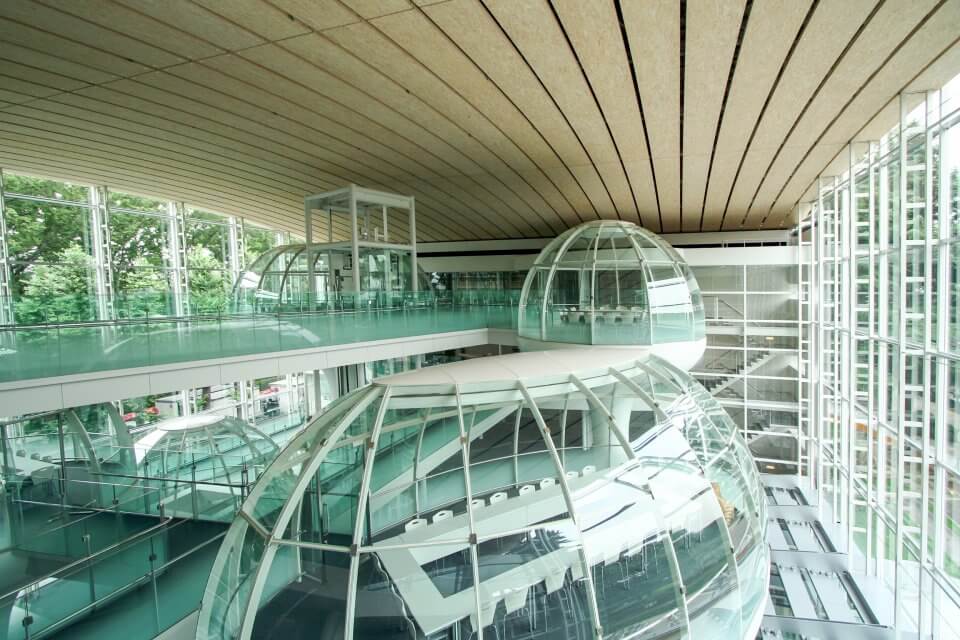 俳優・岡山天音 運命を変えたデビュー作のロケ地『名古屋』で、俳優人生の原点を巡るentax エンタックス