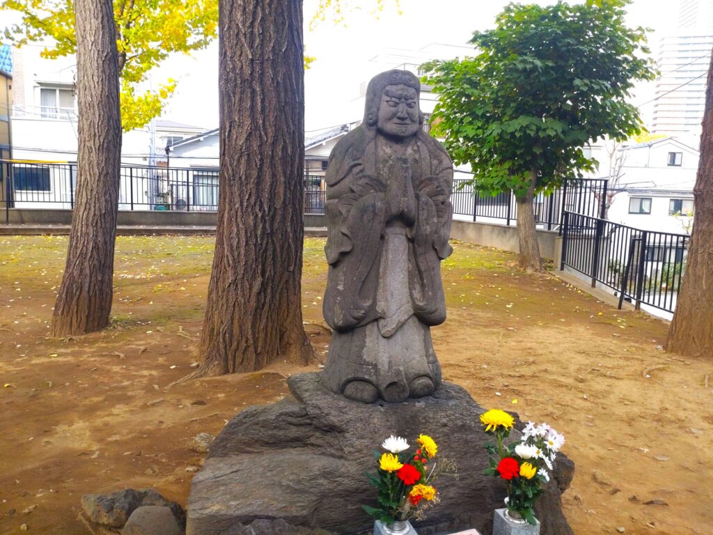 雑司が谷『鬼子母神堂』行ってきた！樹々に囲まれた心安らぐパワースポット東京一人旅男子