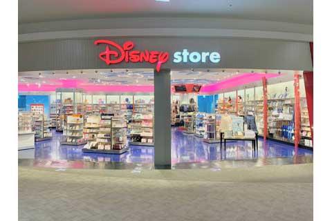 ディズニーストア 東京ディズニーリゾート店が7月6日 日 リニューアルオープン！「魔法が満ちあふれた、映画のオープニング・ナイト」をコンセプトとした店舗デザインにウォルト・ディズニー・ジャパン株式会社のプレスリリース