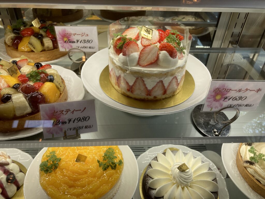 キャナリイ・ロウ 千早店 Cannery Row-