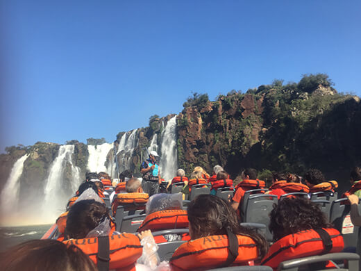 人生で一度は訪れたい！二つの国に跨るイグアスの滝 – VOYAGE