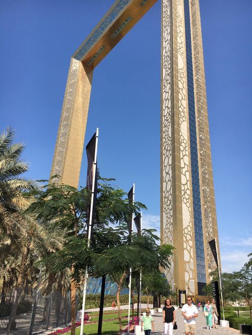 ドバイ観光 ギネス認定！額縁の形をした世界最大の建造物ドバイフレーム！導入編！ちびっこはドバイで生活しています