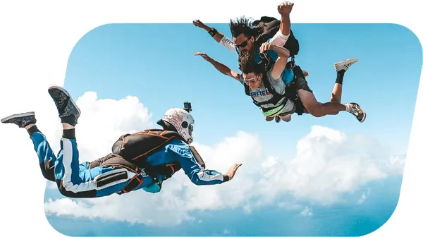 ドバイ スカイダイビング 高度4,000mからダイブ☆写真＆ビデオ撮影サービス付き！＜往路片道送迎付プランあり＞ドバイの観光・オプショナルツアー専門 VELTRA