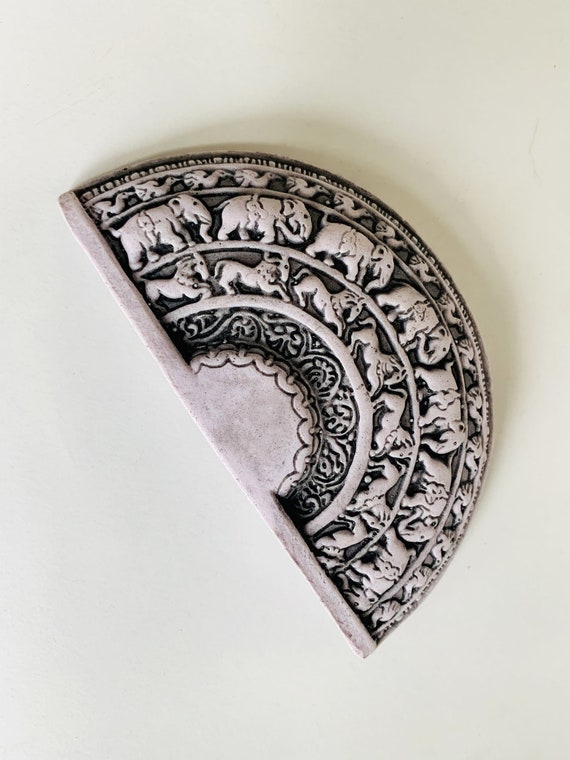 輪廻転生スリランカのムーンストーン 石版 の想い出なみか母さんの秘密の壺♥