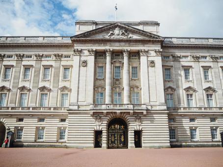 2025年版 「バッキンガム宮殿」 衛兵交代式の見学攻略法など、見どころを詳しく解説