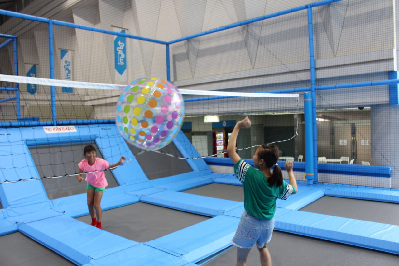 屋内アスレチック トンデミ平和島 親子でスリル満点のクライミング＆トランポリン体験HugMugウーマンエキサイト