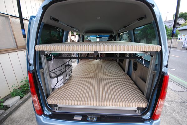 軽自動車で快適な車中泊を実現するための室内レイアウトとアイデアDRIMOキャンピングカ