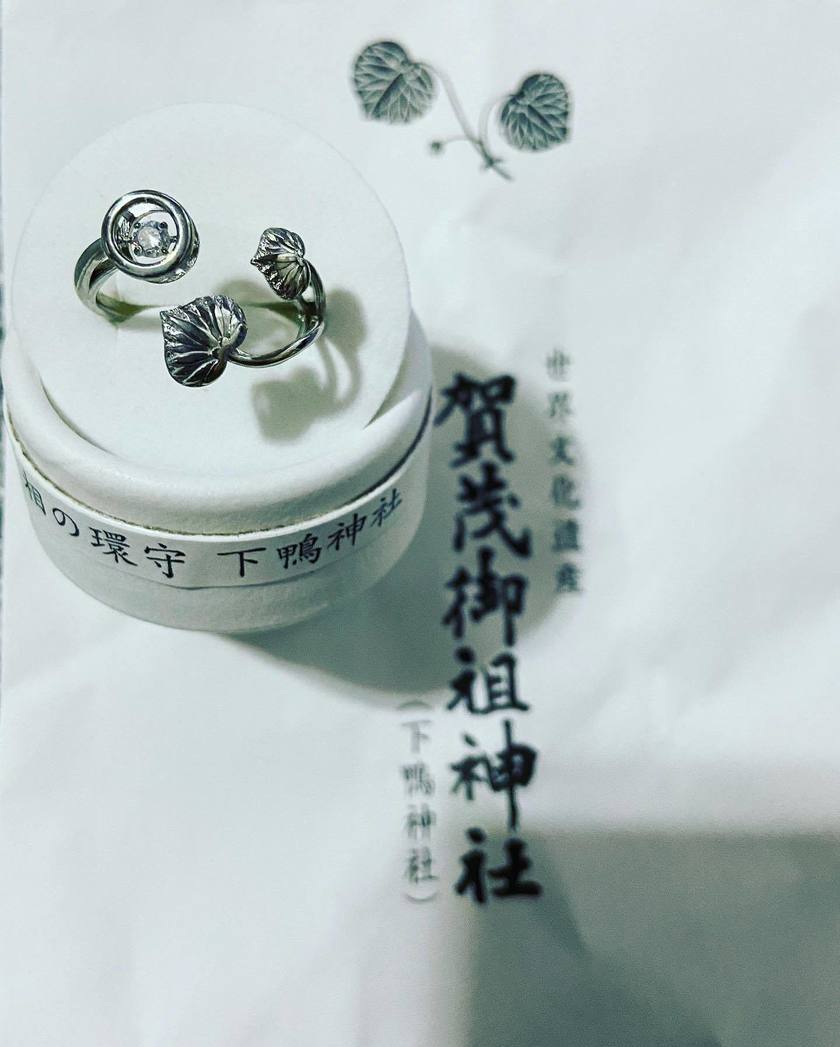 京都時間.jp 第35回 永遠の絆：相生社の縁結びの奇跡モリモリ先生 新日本地図輿地全図